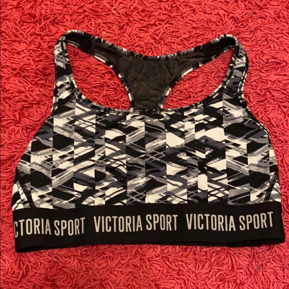Victoria’s Secret sports bra size medium